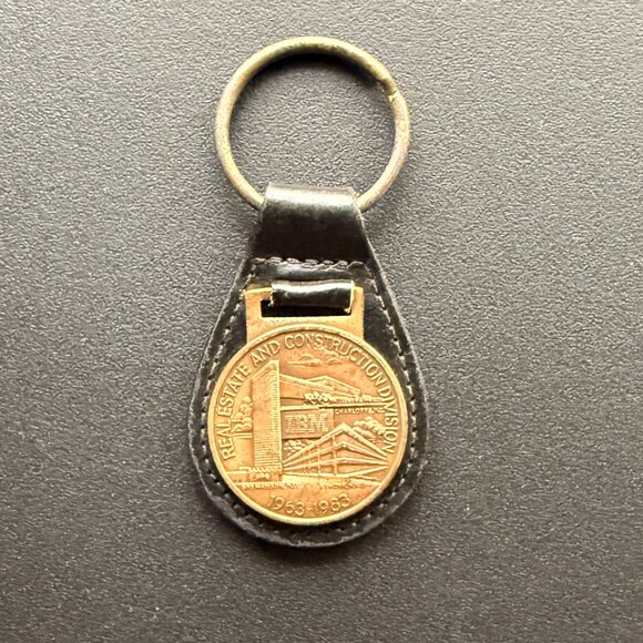 Key Chain - IBM Twenty Years - Picture 1 of 3